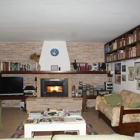 فندق مبيت وإفطار Salvarosa 3*