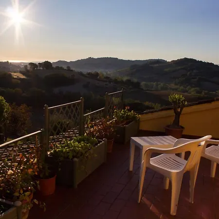 فندق مبيت وإفطار Salvarosa 3*